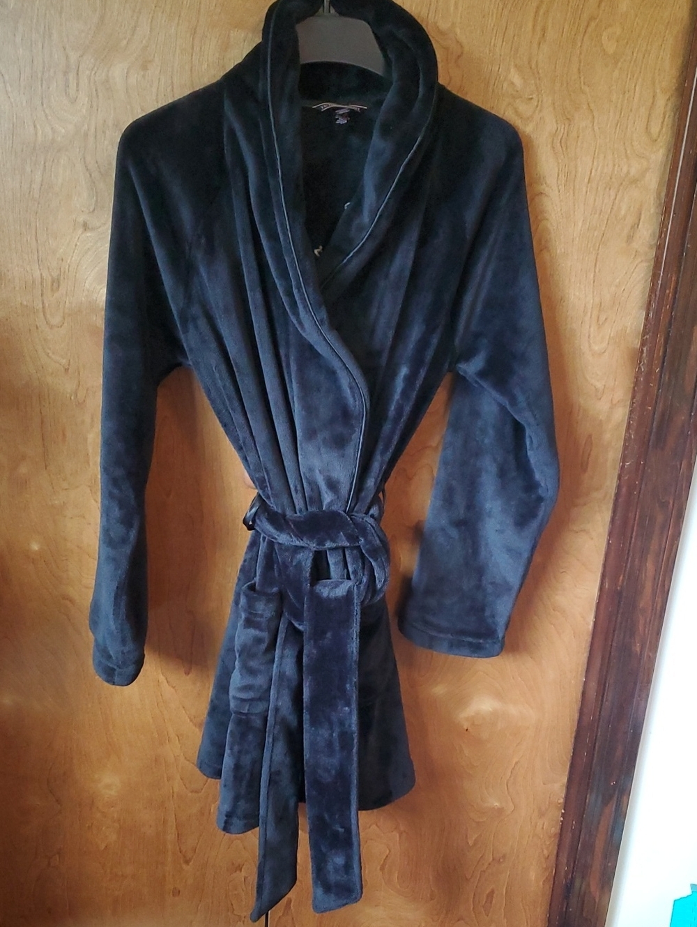 Victoria's Secret Black Plush Shawl Collar Women’s Robe Size M/L